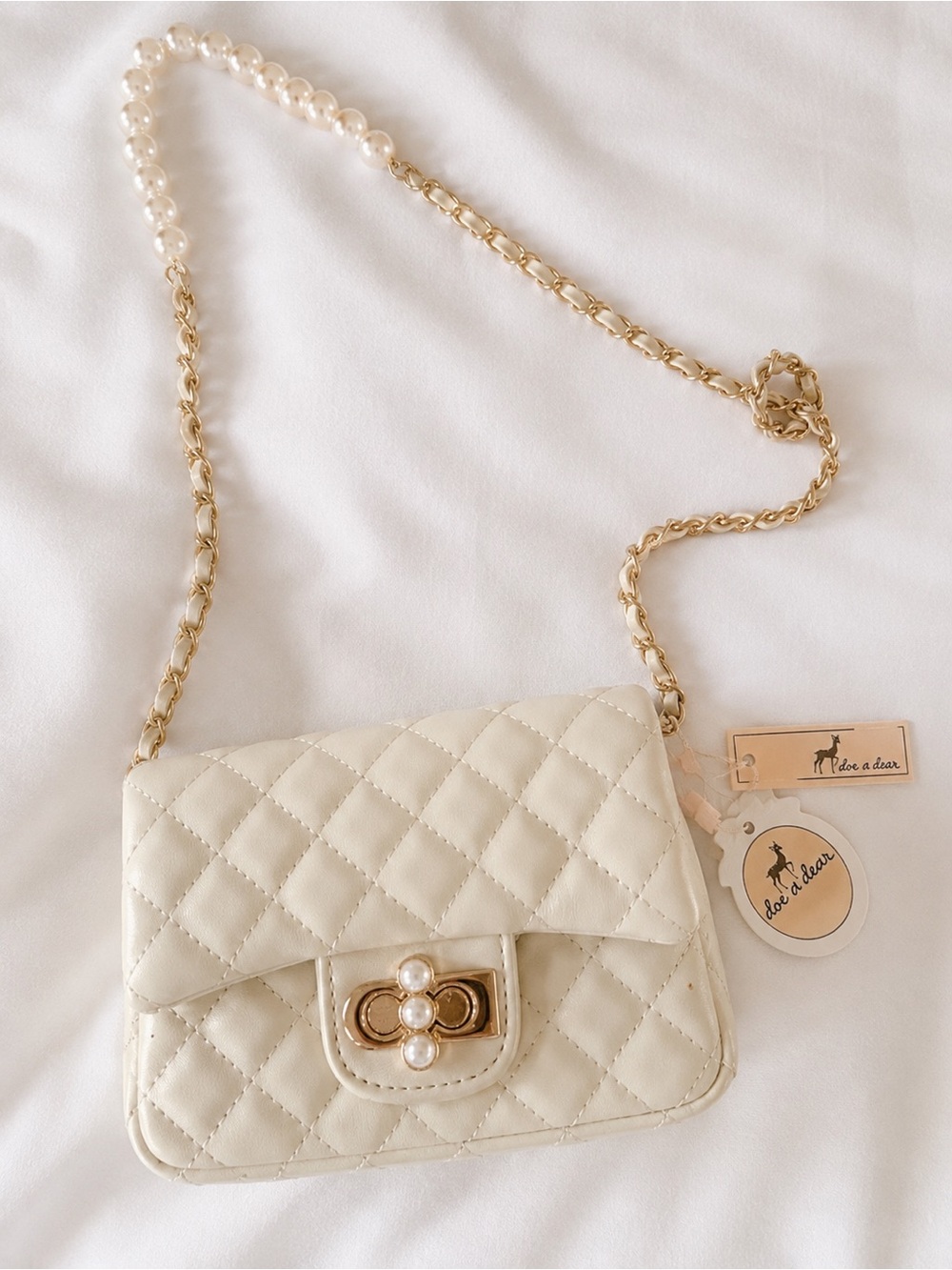 NWT Doe A Dear Quilted Pearl Crossbody Purse ✨
Retail $55 • Brand New With Tags - Picture 2 of 8